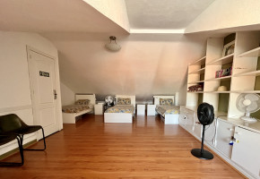 4 - bed mixed dormitory