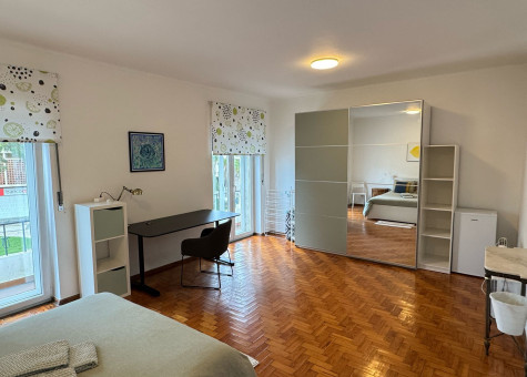 Private double room with shared bathroom #1
